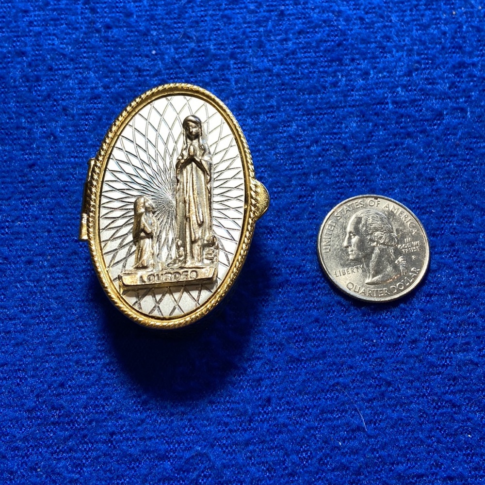 Vintage Our Lady of Lourdes Trinket/Jewelry/Rosary Box Gold-Tone